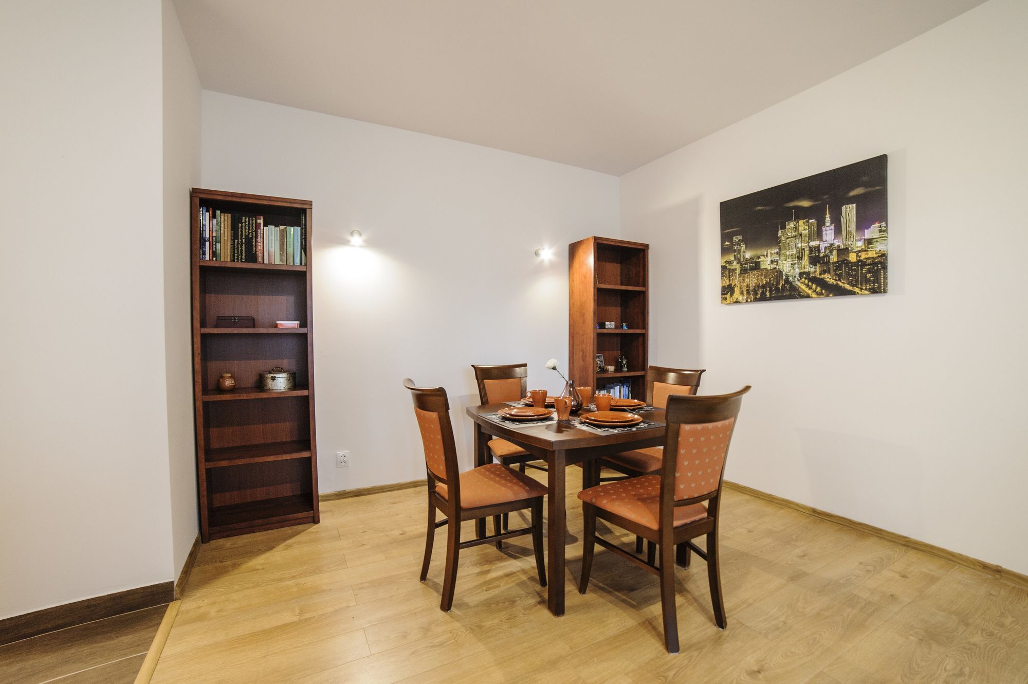 Cherry House Niemcewicza * Warszawa